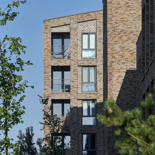 Prefab houten en kunststof kozijnen in houtskeletbouw in Ede